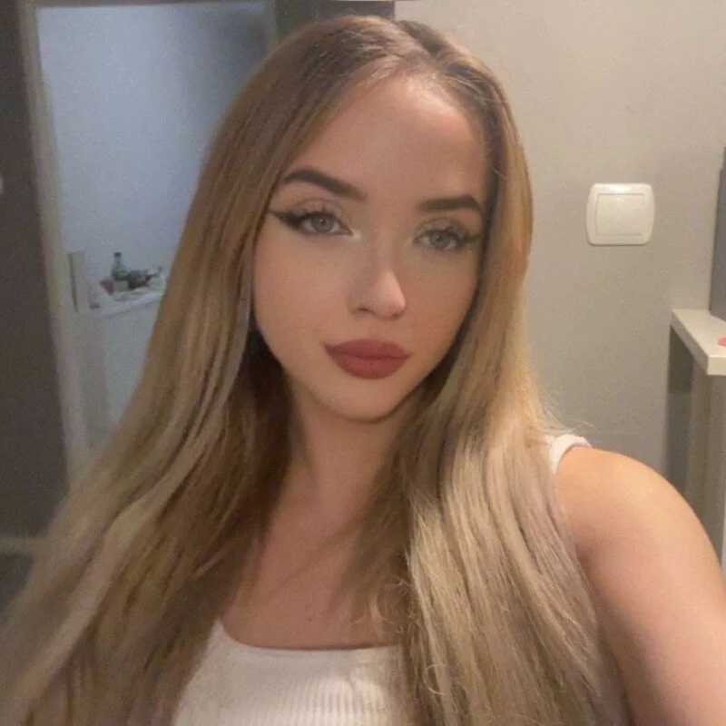 SisiBunny — FansOnlyX creator profile