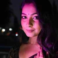 PRIYAABHI-01 — FansOnlyX creator profile
