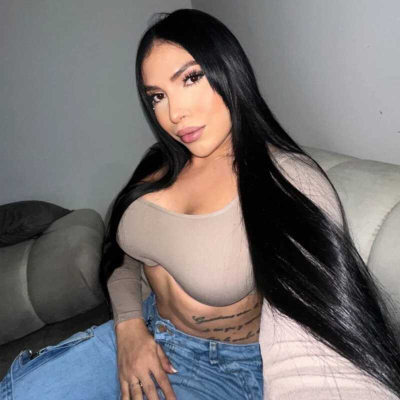 valeviutton — FansOnlyX creator profile