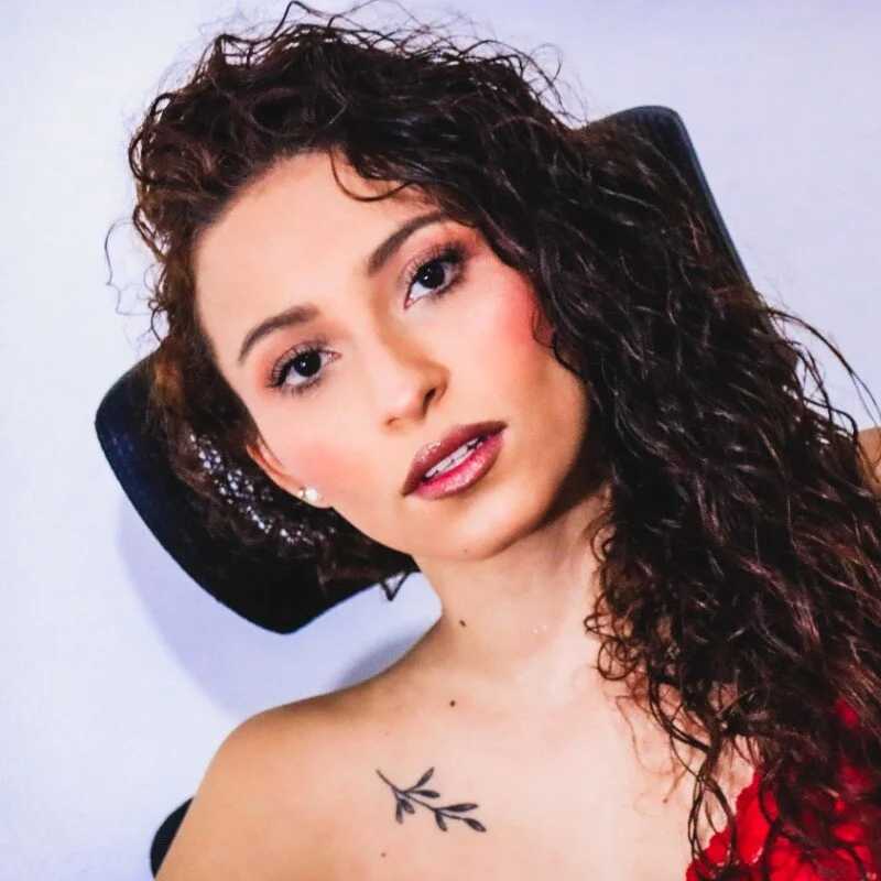 AnnaMary_ — FansOnlyX creator profile