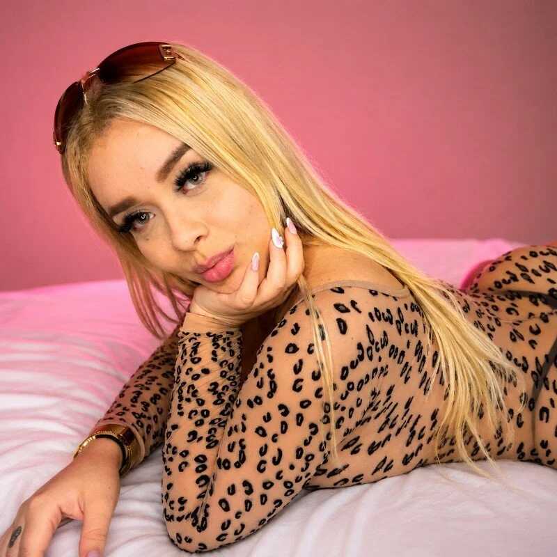 Dani_rosse_ — FansOnlyX creator profile