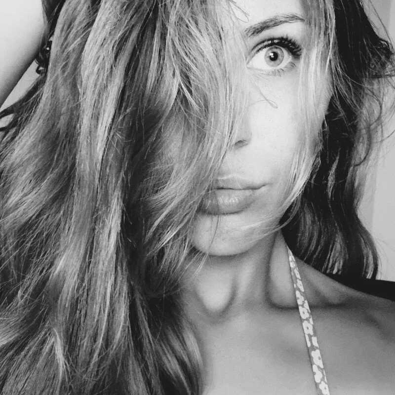 SharonChamber — FansOnlyX creator profile