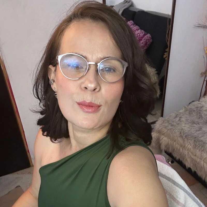 Elizabeth_Muse — FansOnlyX creator profile