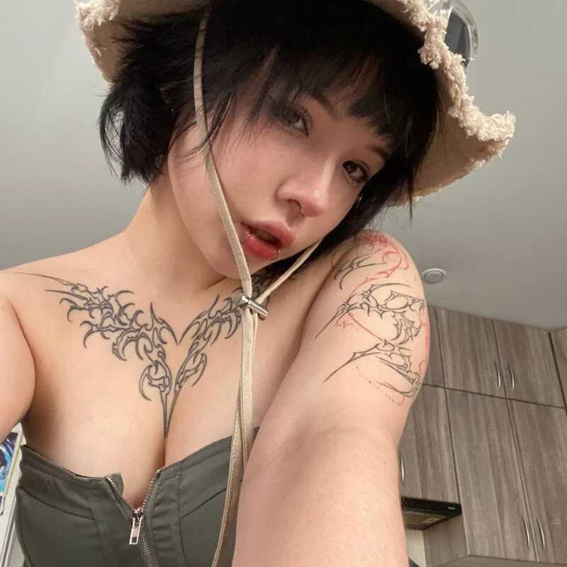 Nixiee — FansOnlyX creator profile