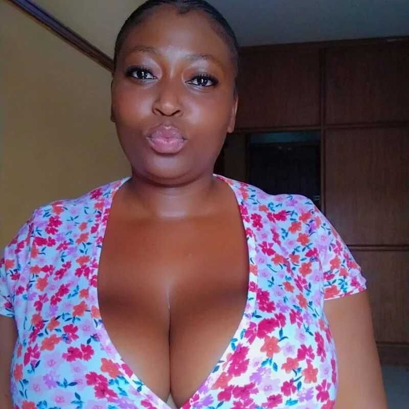 HottyBoobs5 — FansOnlyX creator profile