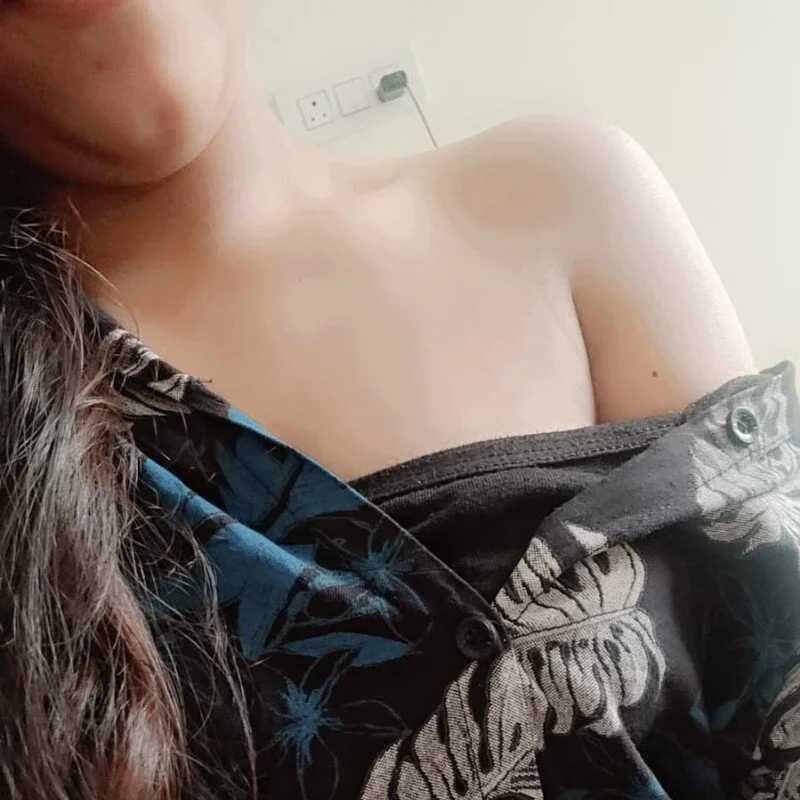Nivi_doll — FansOnlyX creator profile