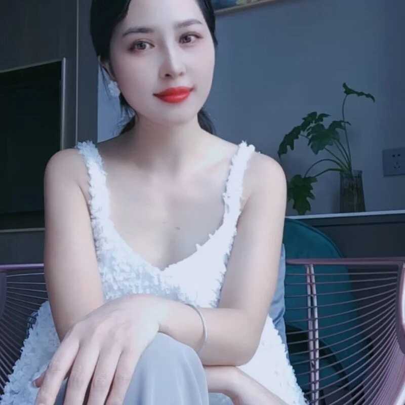 yueyue-19 — FansOnlyX creator profile