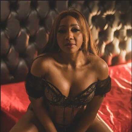karina_ebonyy — FansOnlyX creator profile