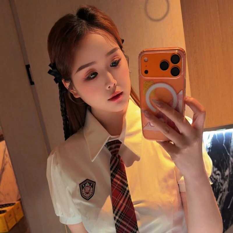 momoli60 — FansOnlyX creator profile