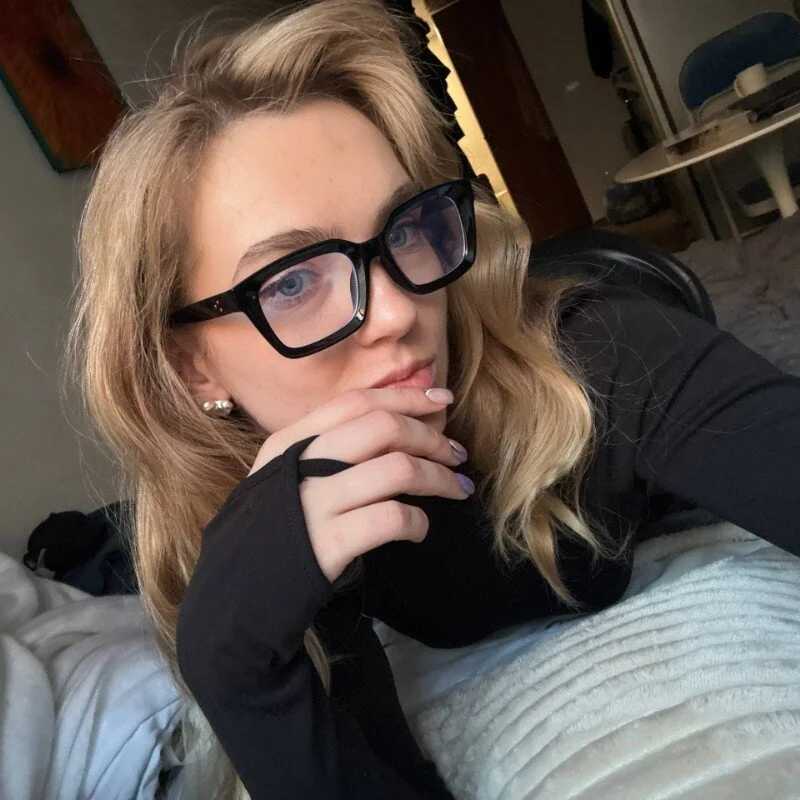 MarielRoloson — FansOnlyX creator profile