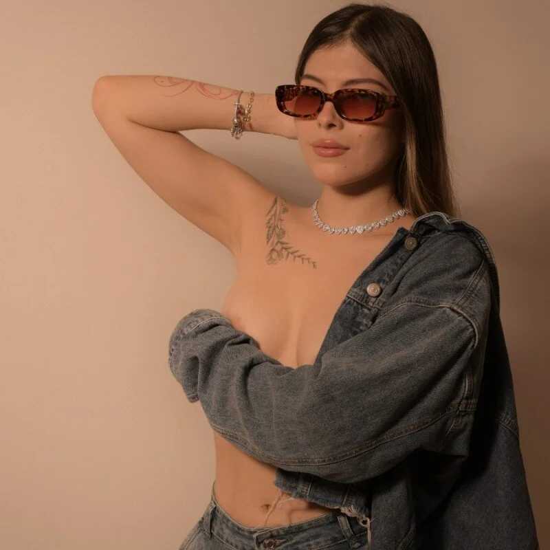riley_sierra — FansOnlyX creator profile