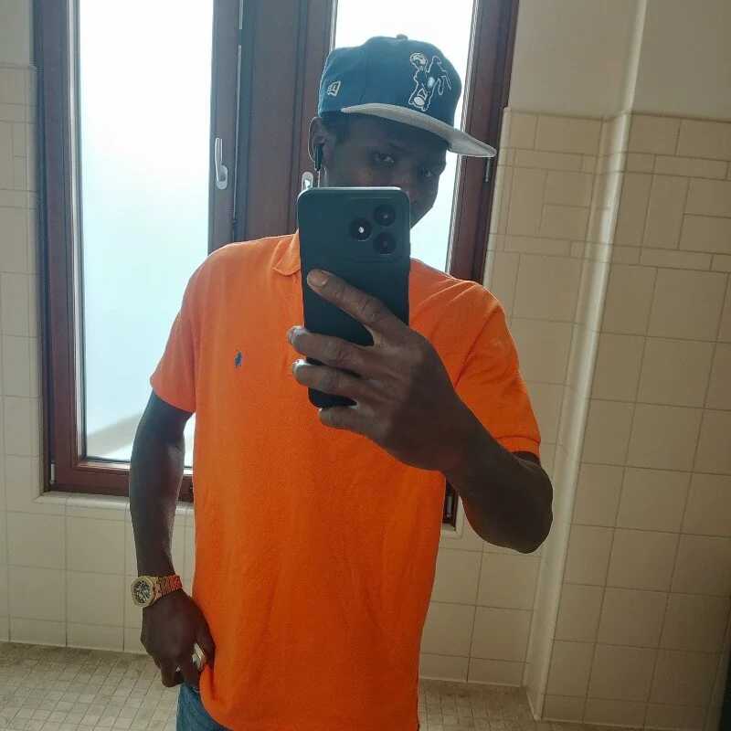 ubetoco — FansOnlyX creator profile