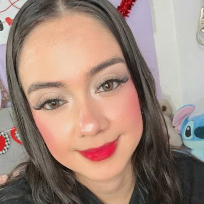 Alexia_Queen — FansOnlyX creator profile