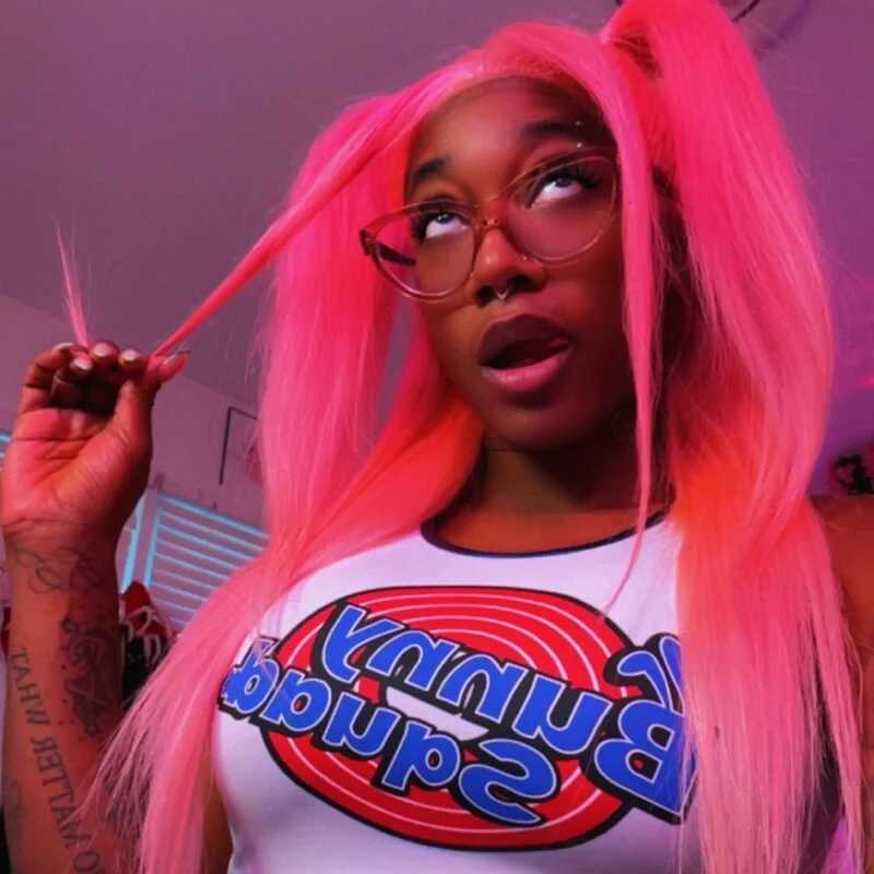 VixenCapri — FansOnlyX creator profile