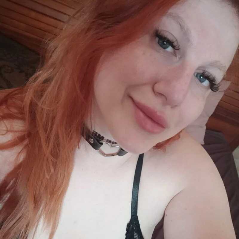 RosyFoxy — FansOnlyX creator profile