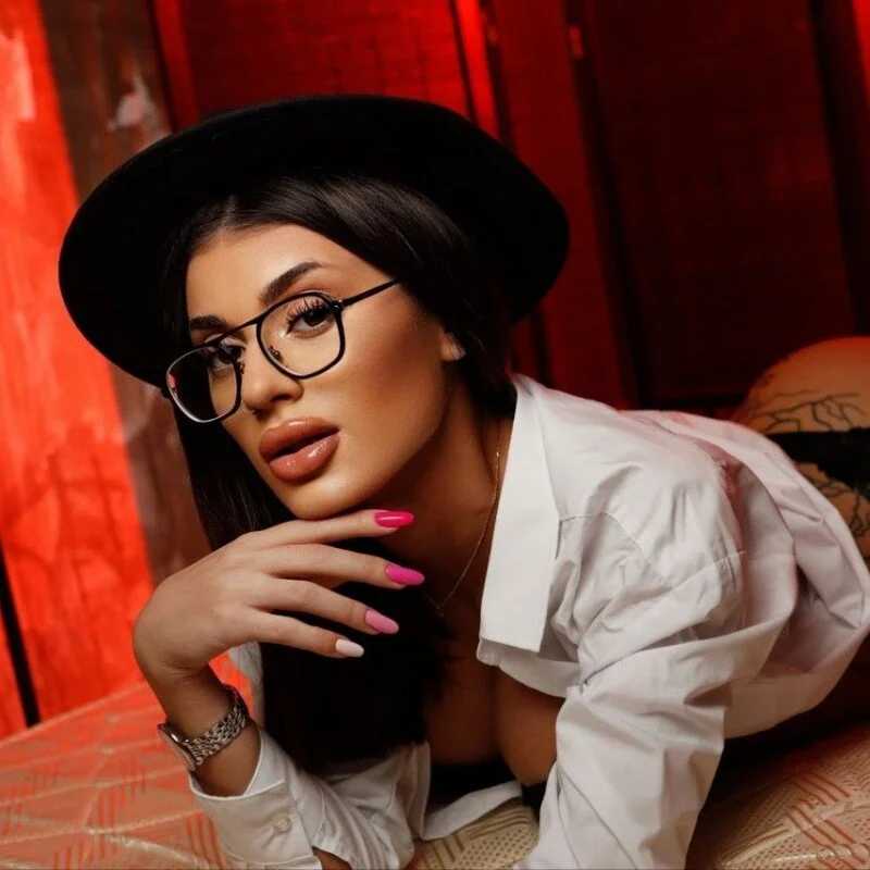 DariaAmaris — FansOnlyX creator profile