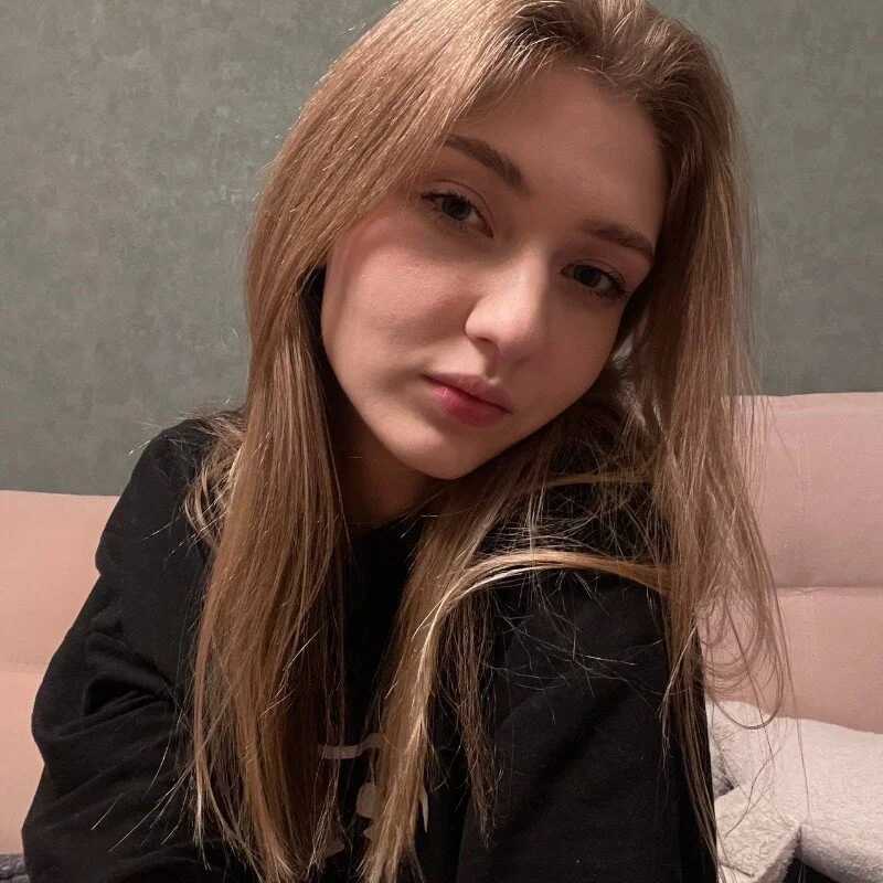 AveryBerkson — FansOnlyX creator profile