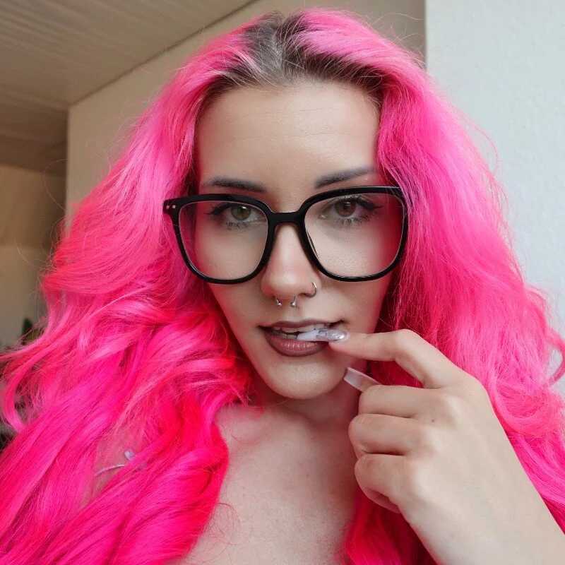ClaraStylezZ — FansOnlyX creator profile