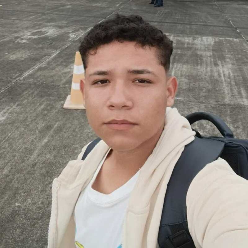 Axel_West8 — FansOnlyX creator profile