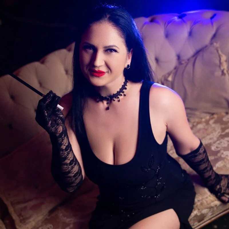 CassidyVelvet — FansOnlyX creator profile