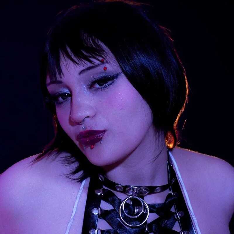 honney_dark — FansOnlyX creator profile