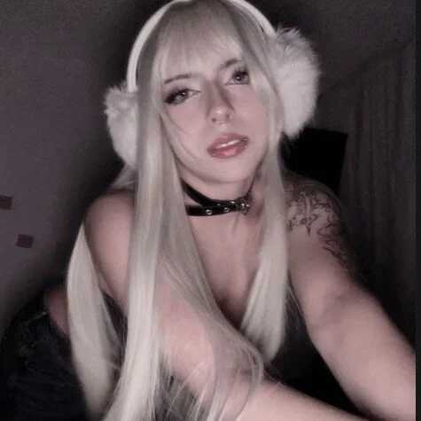 DanielaaLeon — FansOnlyX creator profile