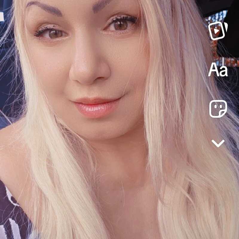 cris4bionda — FansOnlyX creator profile