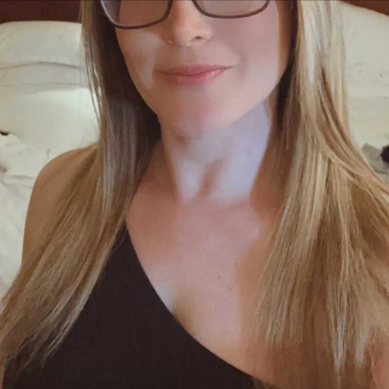 MaeFrost — FansOnlyX creator profile