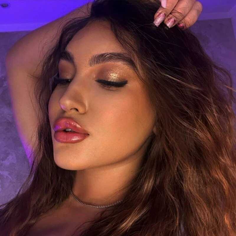 ValentinaMonroee — FansOnlyX creator profile