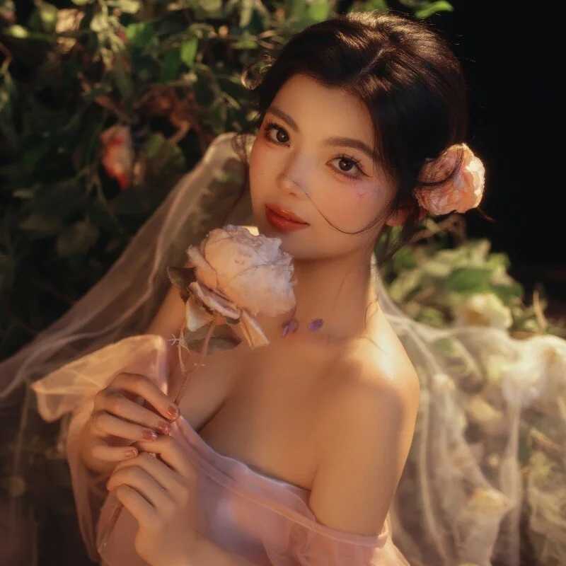 Emily_xiaoai — FansOnlyX creator profile