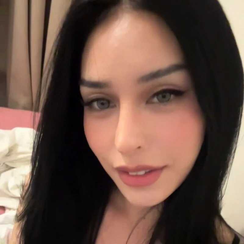 Margaux_charm — FansOnlyX creator profile