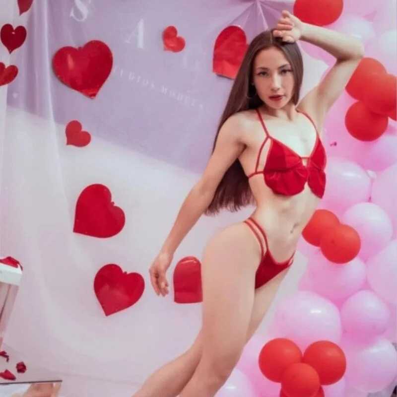 Valeria_Saenz_25 — FansOnlyX creator profile