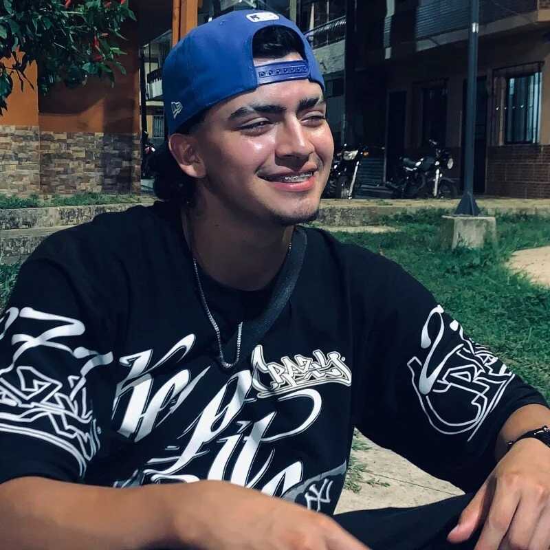 elliot_colton — FansOnlyX creator profile