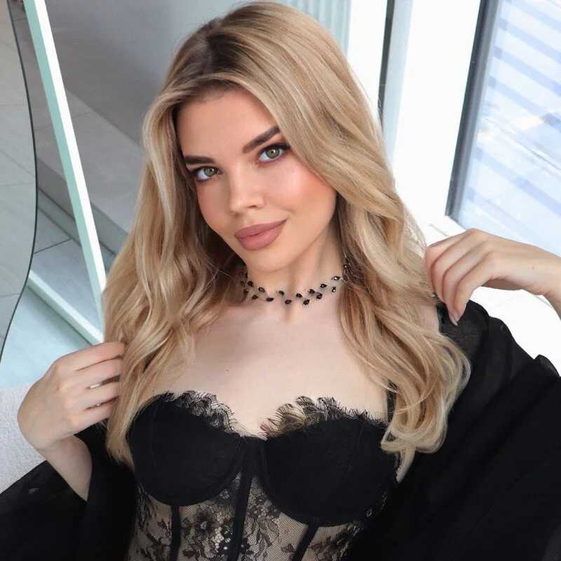 monaxxx_ — FansOnlyX creator profile