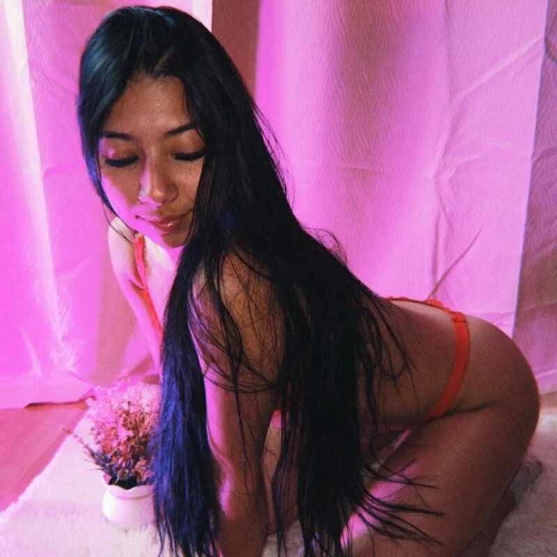 chanell_ec — FansOnlyX creator profile