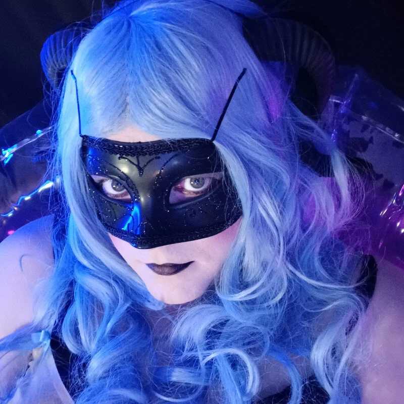 StarshineMoonspark — FansOnlyX creator profile