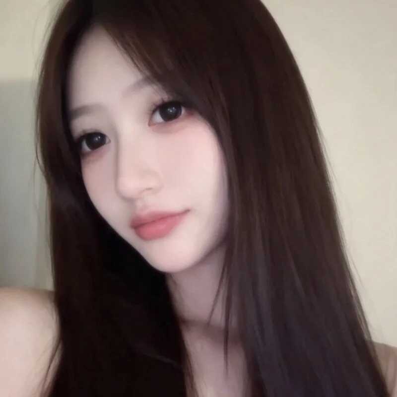 Qianhuizhu — FansOnlyX creator profile