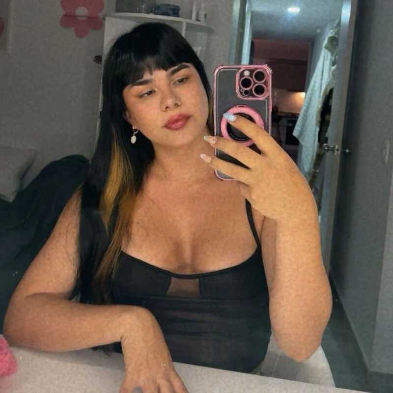 Carolsali — FansOnlyX creator profile