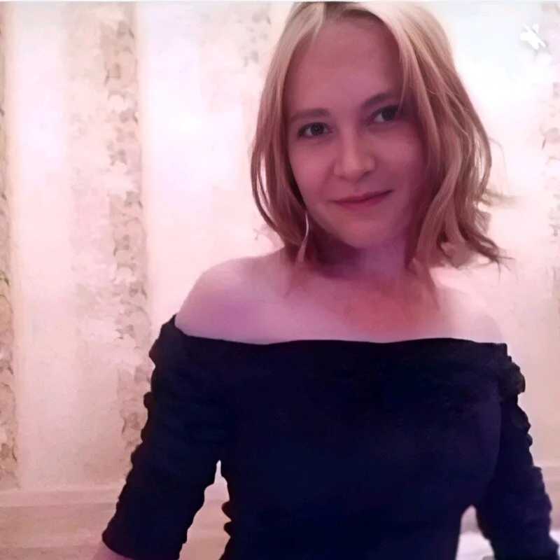 Lolla18sex — FansOnlyX creator profile