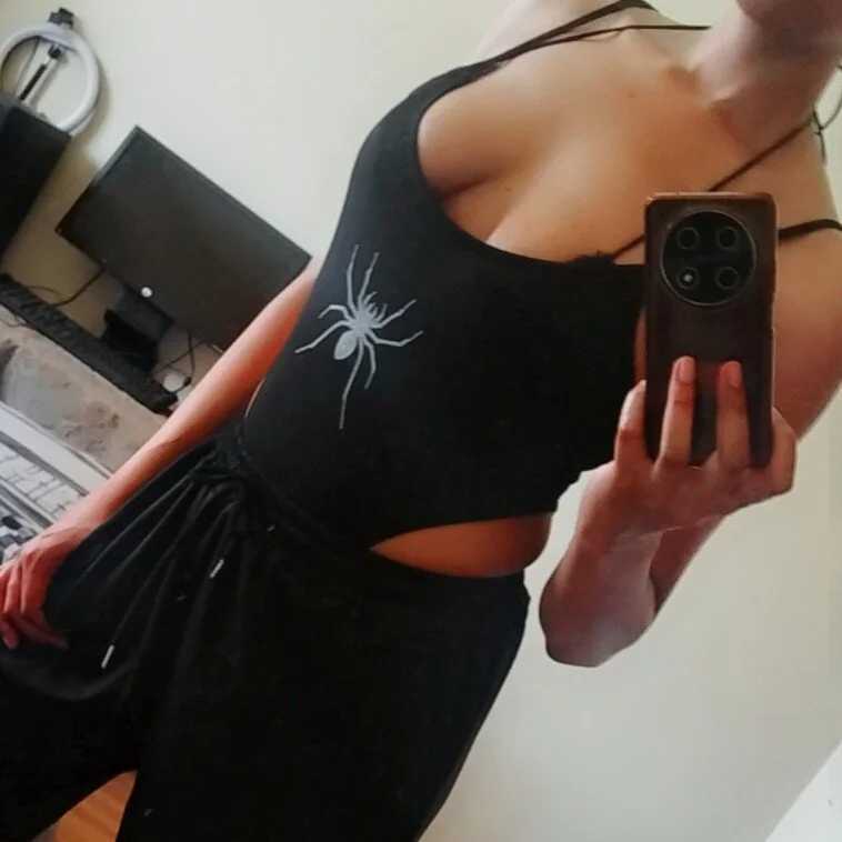 karmicQueen669 — FansOnlyX creator profile