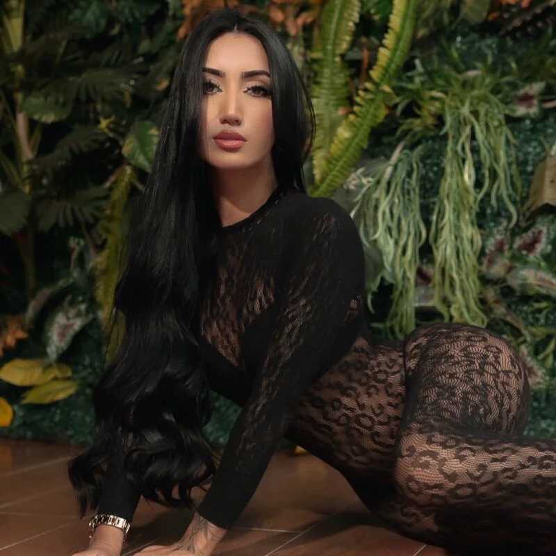 CaitlynBellX — FansOnlyX creator profile