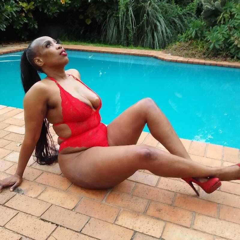 CURVYMATURED42 — FansOnlyX creator profile
