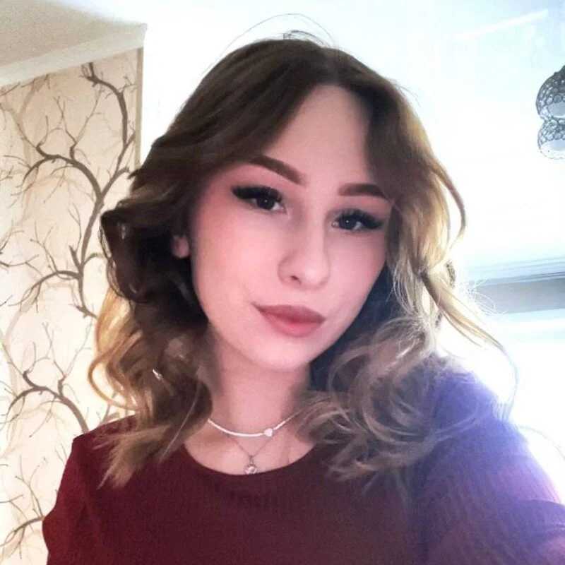 AvelinaCoch — FansOnlyX creator profile