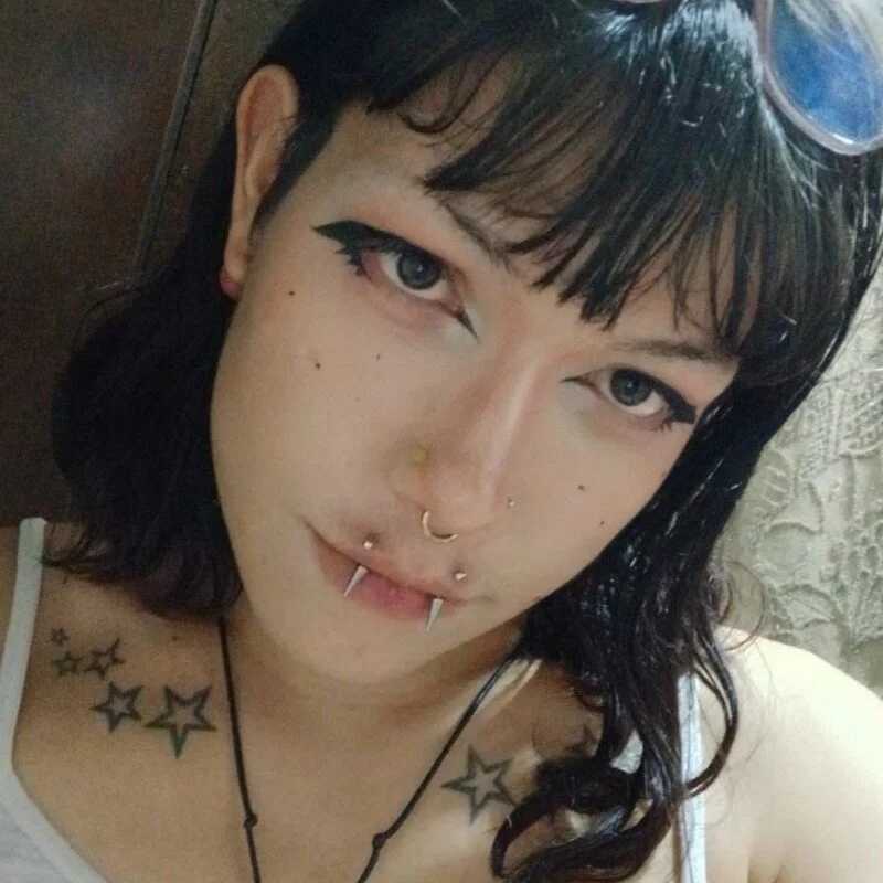 lilith_ayanami — FansOnlyX creator profile