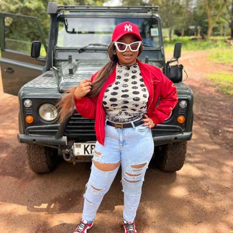 nia_onyx — FansOnlyX creator profile