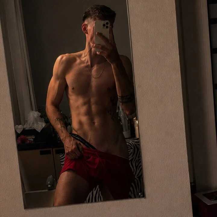 DailyCum01 — FansOnlyX creator profile