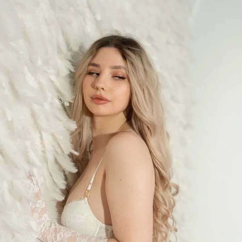 _sophielov — FansOnlyX creator profile