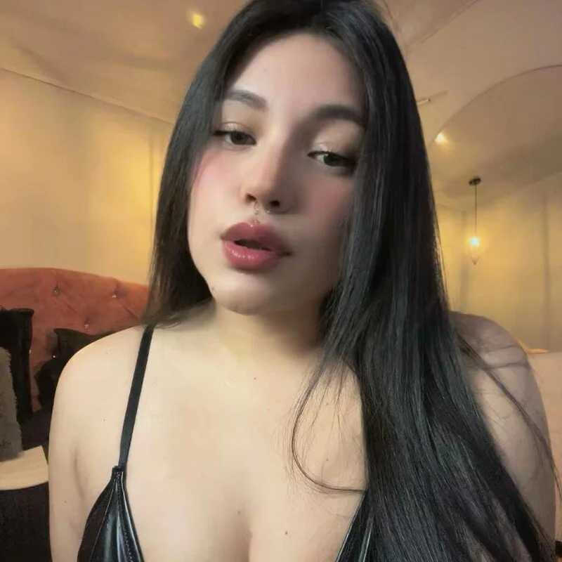 Emily_Gomezz — FansOnlyX creator profile