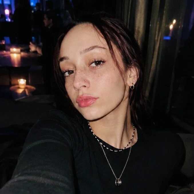 AyeHoney — FansOnlyX creator profile