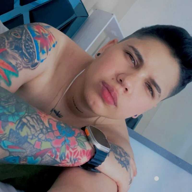 karla_sexy21 — FansOnlyX creator profile